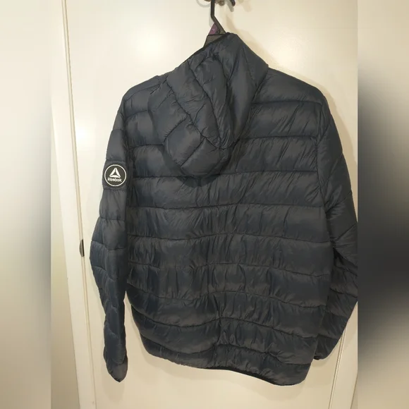 Reebok Men's and Big Men's Packable Puffer Jacket, Sizes 2XL , Charcoal Color.